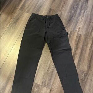 ALO Yoga Men's Black Joggers